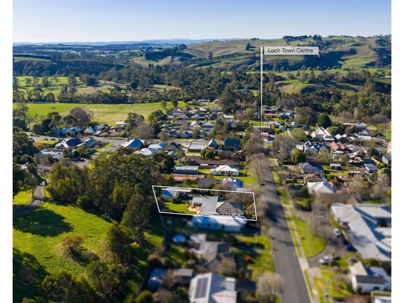 14 Clarence Street, Loch VIC 3945