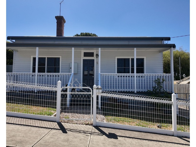 5 Bourke Street, Korumburra VIC 3950