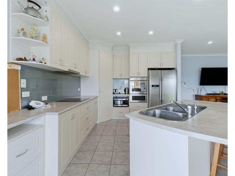 27 South Railway Crescent, Korumburra VIC 3950