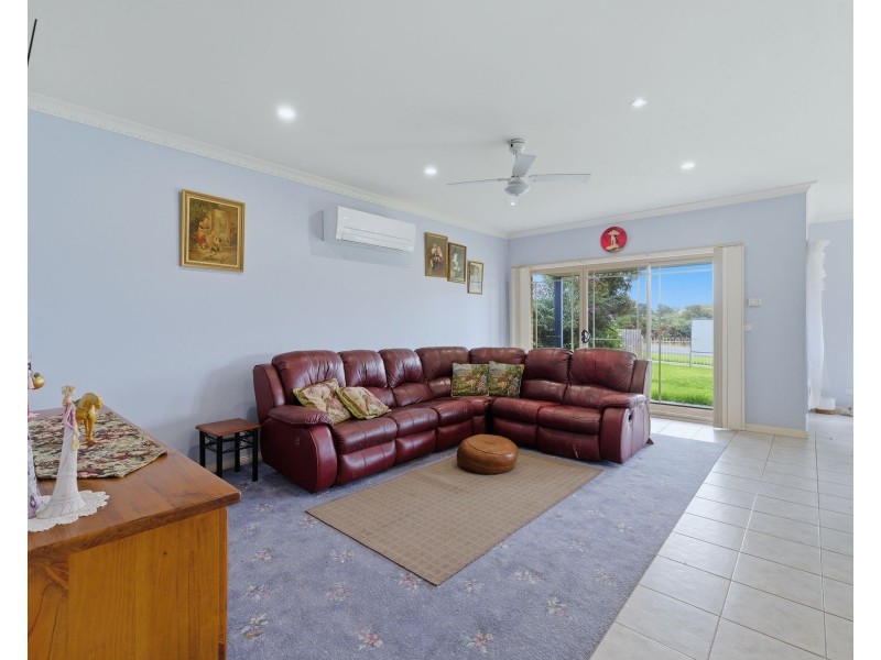 27 South Railway Crescent, Korumburra VIC 3950