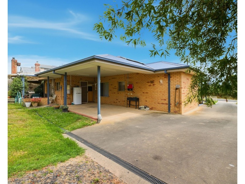 27 South Railway Crescent, Korumburra VIC 3950