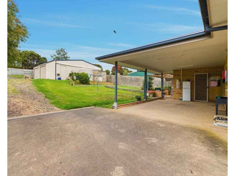 27 South Railway Crescent, Korumburra VIC 3950
