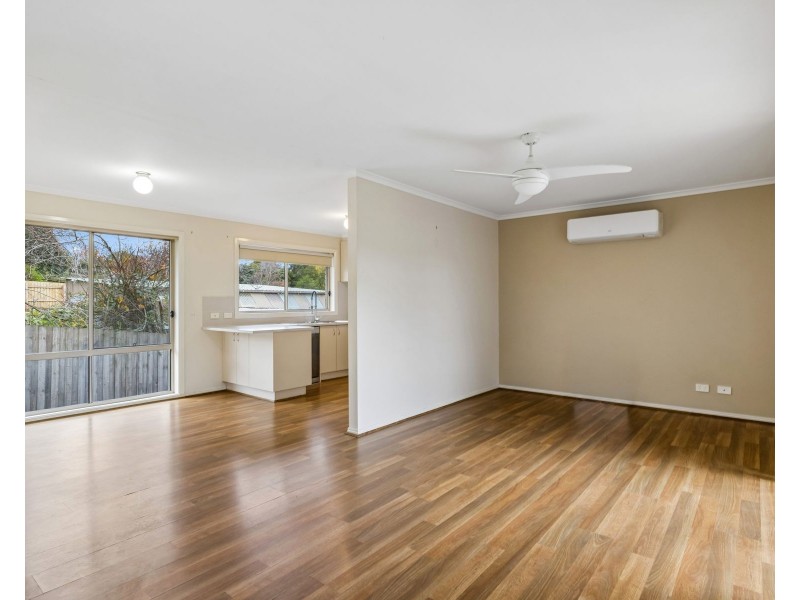 9/11 Lower Gordon Street, Korumburra VIC 3950
