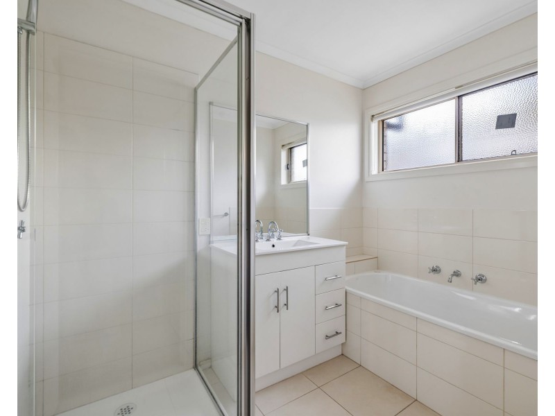 9/11 Lower Gordon Street, Korumburra VIC 3950
