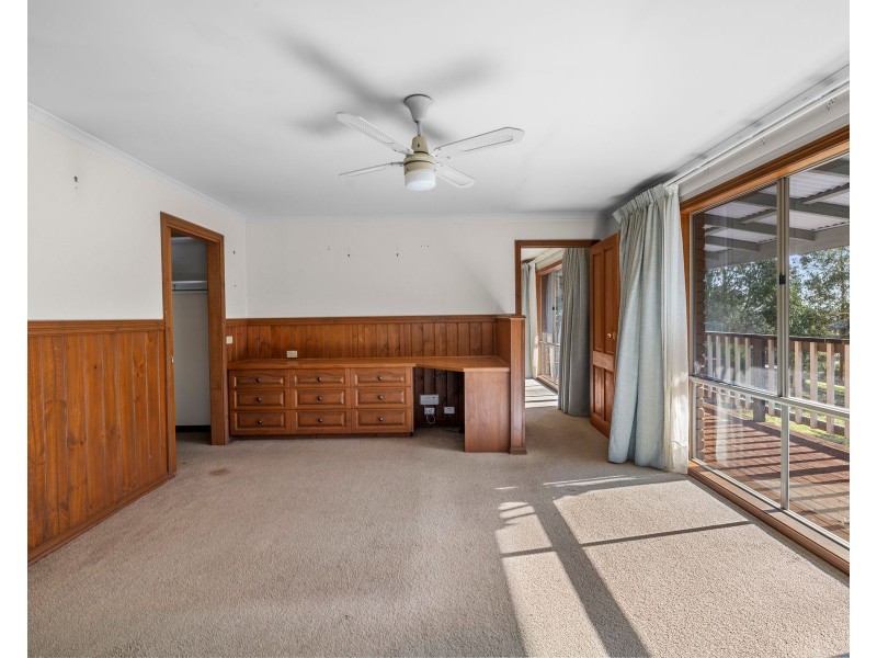 11 Roy Street, Loch VIC 3945
