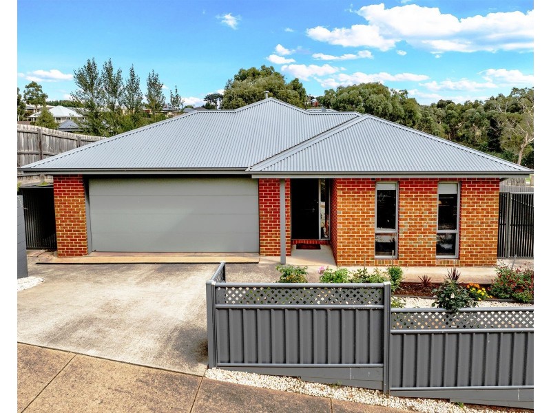 17 Royal Place, Leongatha VIC 3953