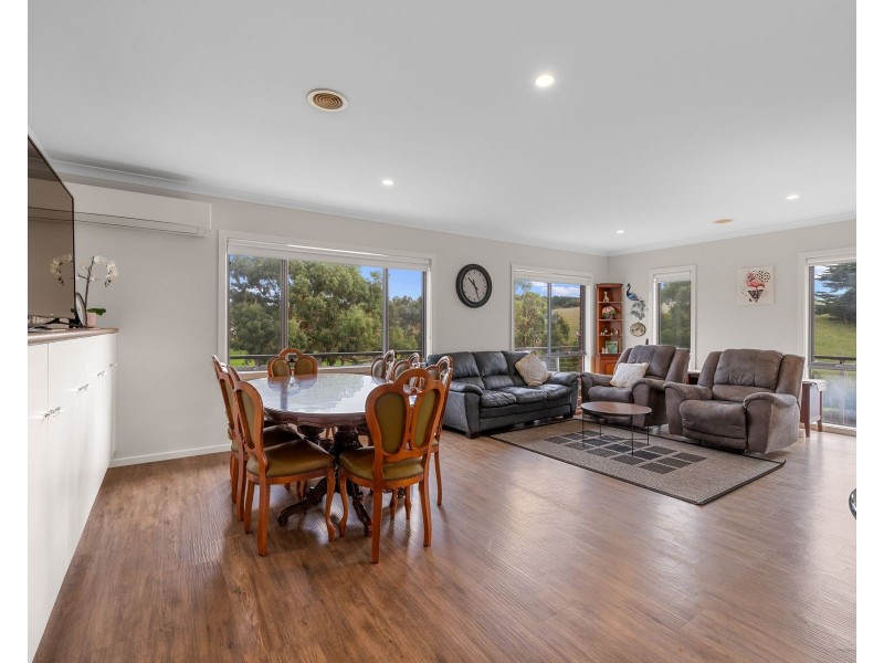 17 Royal Place, Leongatha VIC 3953