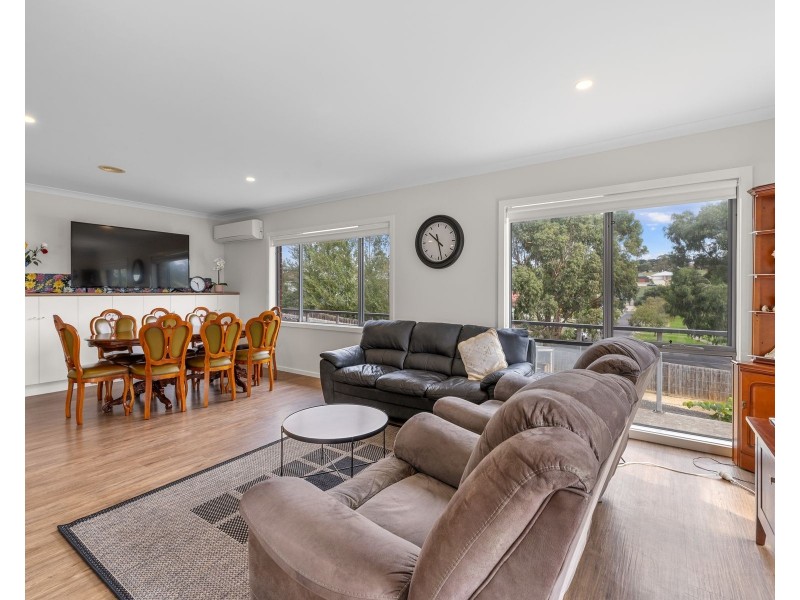 17 Royal Place, Leongatha VIC 3953