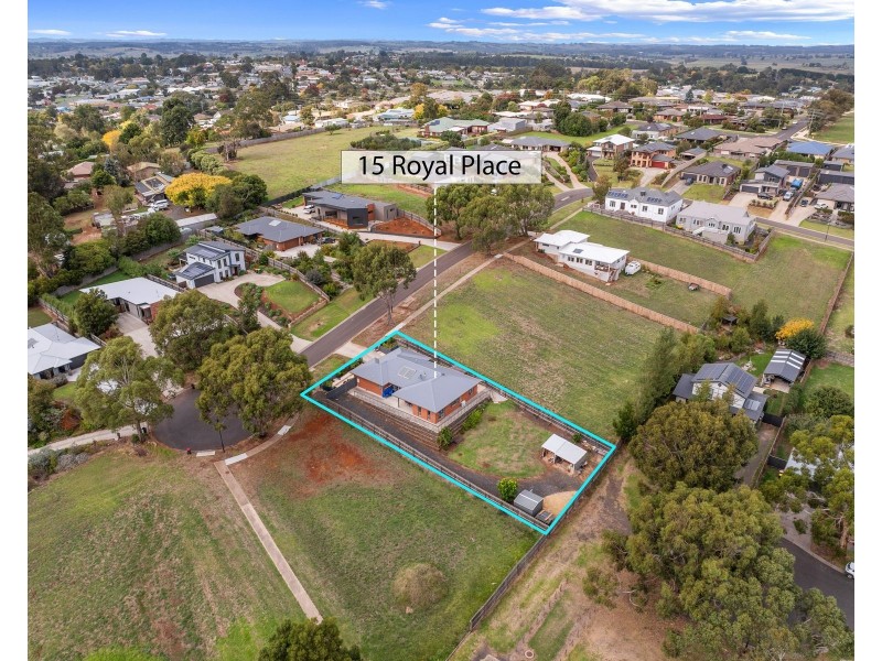 17 Royal Place, Leongatha VIC 3953