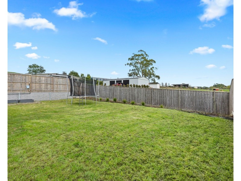 11 Mountain Ash Drive, Korumburra VIC 3950