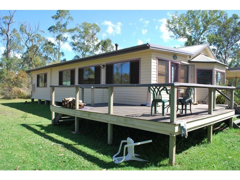 16 Eastbank Road, Kungala NSW 2460
