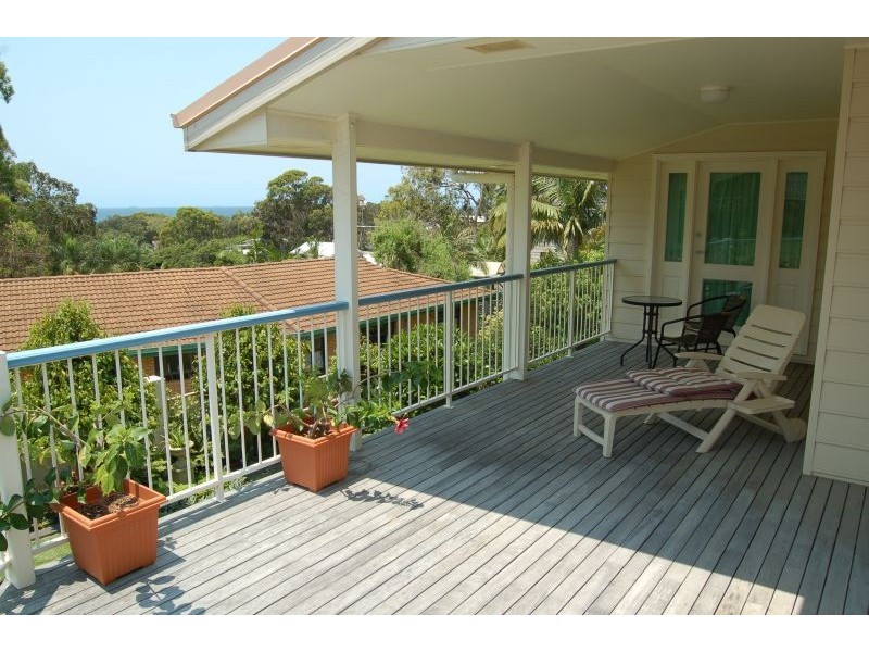 4 Panorama Parade, Safety Beach NSW 2456