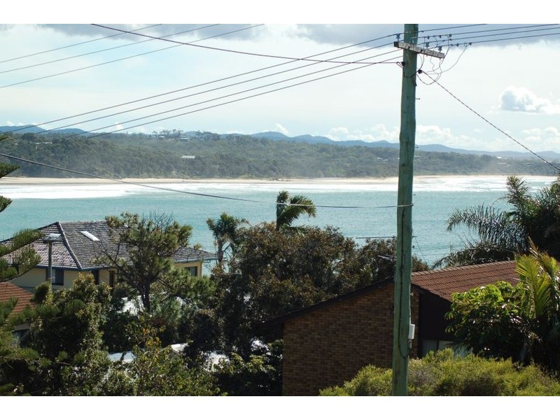 28 Ocean Street, Woolgoolga NSW 2456