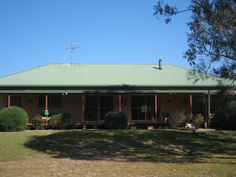 15 Melaleuca Ave, Woolgoolga NSW 2456