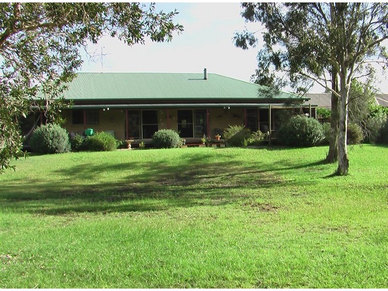 15 Melaleuca Ave, Woolgoolga NSW 2456