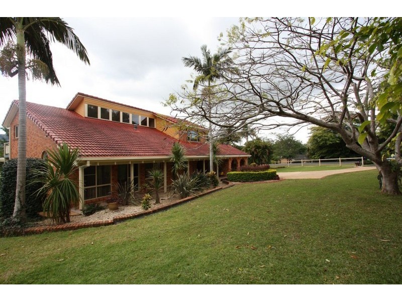 1 Bakker Drive, Bonville NSW 2441