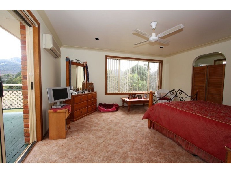 1 Bakker Drive, Bonville NSW 2441
