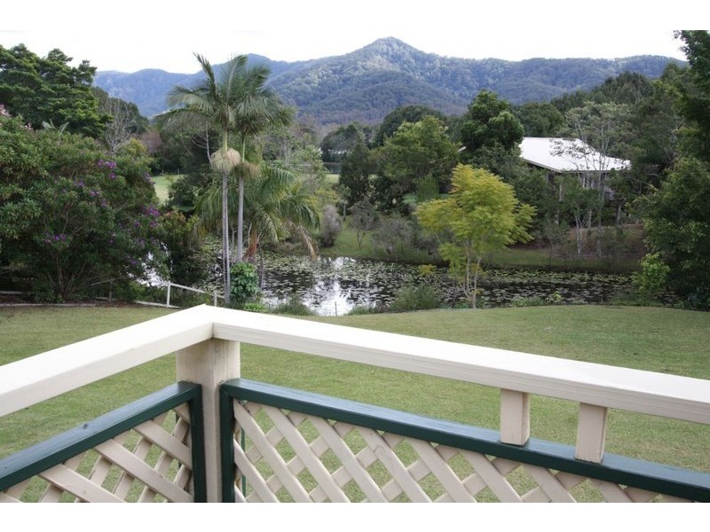 1 Bakker Drive, Bonville NSW 2441