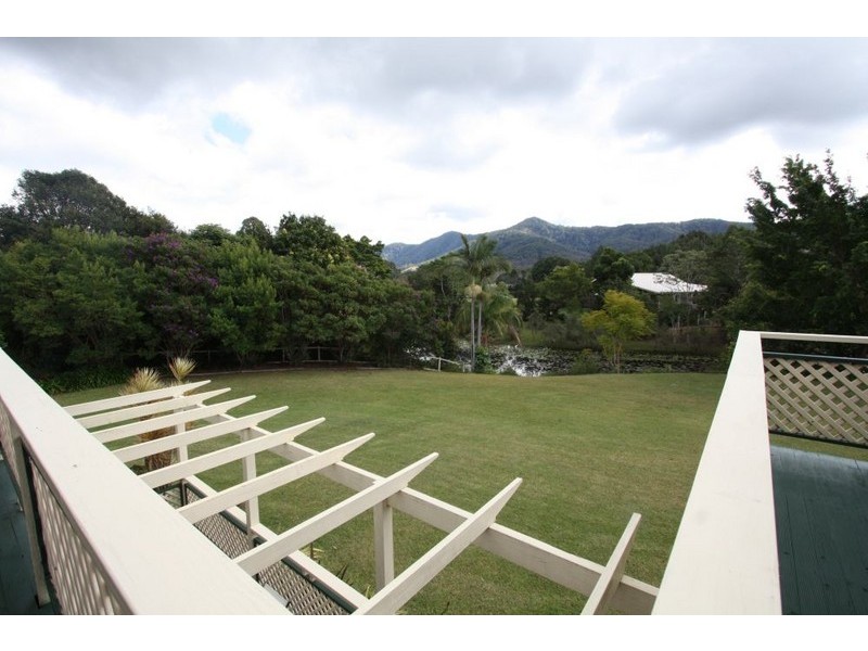 1 Bakker Drive, Bonville NSW 2441