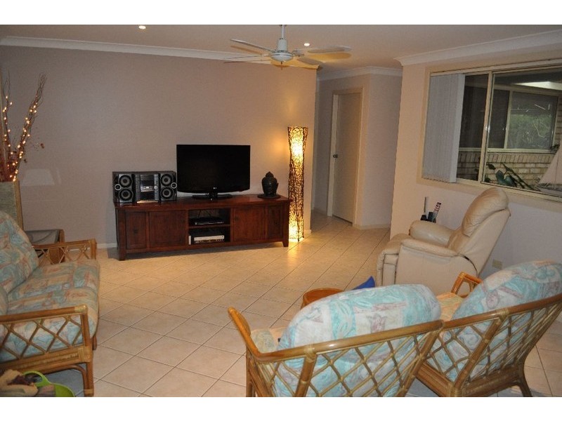 8 Nunga Street, Safety Beach NSW 2456