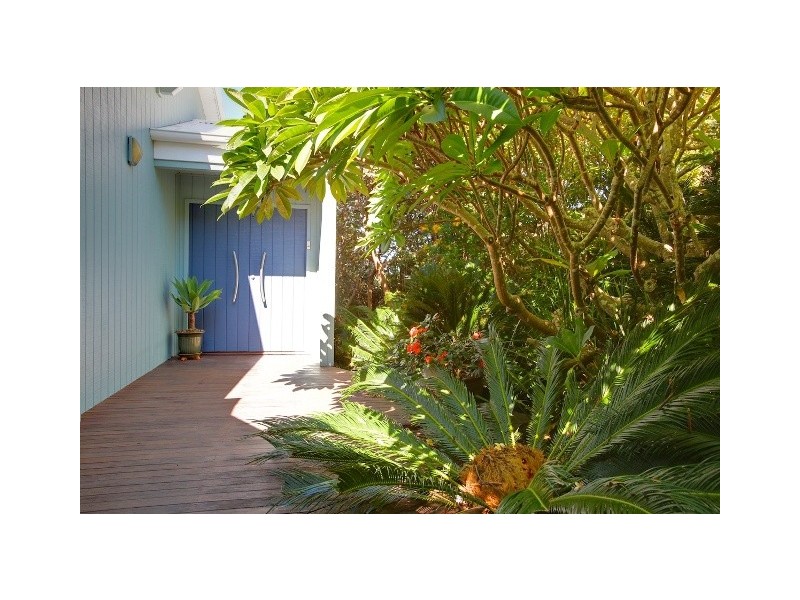 16a Elouera Drive, Sapphire Beach NSW 2450