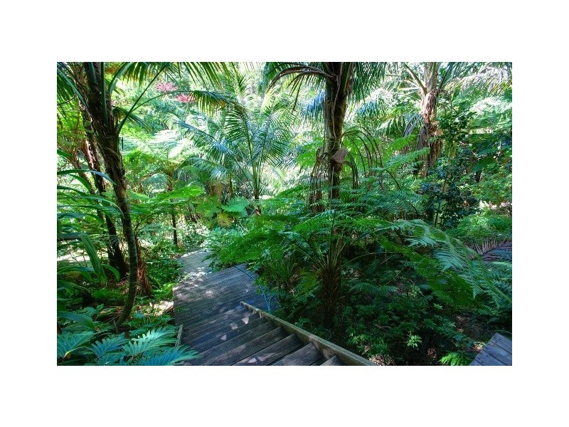 16a Elouera Drive, Sapphire Beach NSW 2450