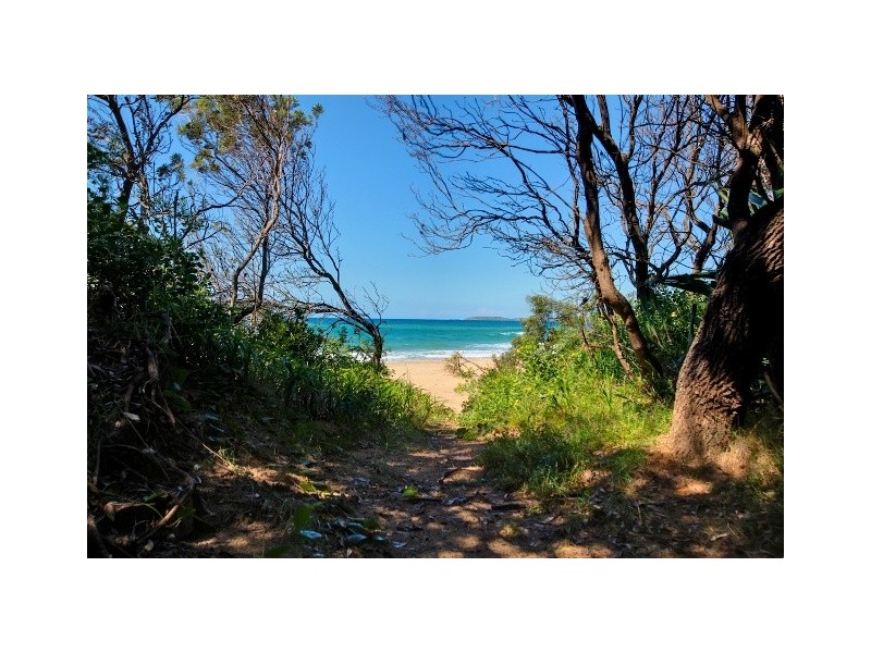 16a Elouera Drive, Sapphire Beach NSW 2450