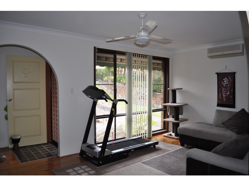 27 Barnes Street, Woolgoolga NSW 2456