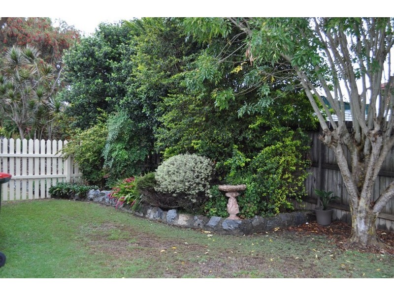 27 Barnes Street, Woolgoolga NSW 2456