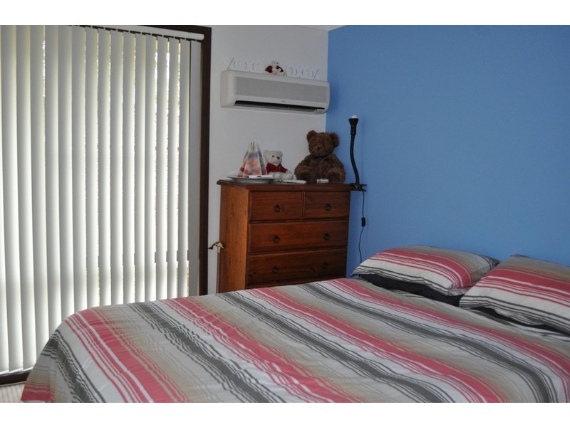 27 Barnes Street, Woolgoolga NSW 2456