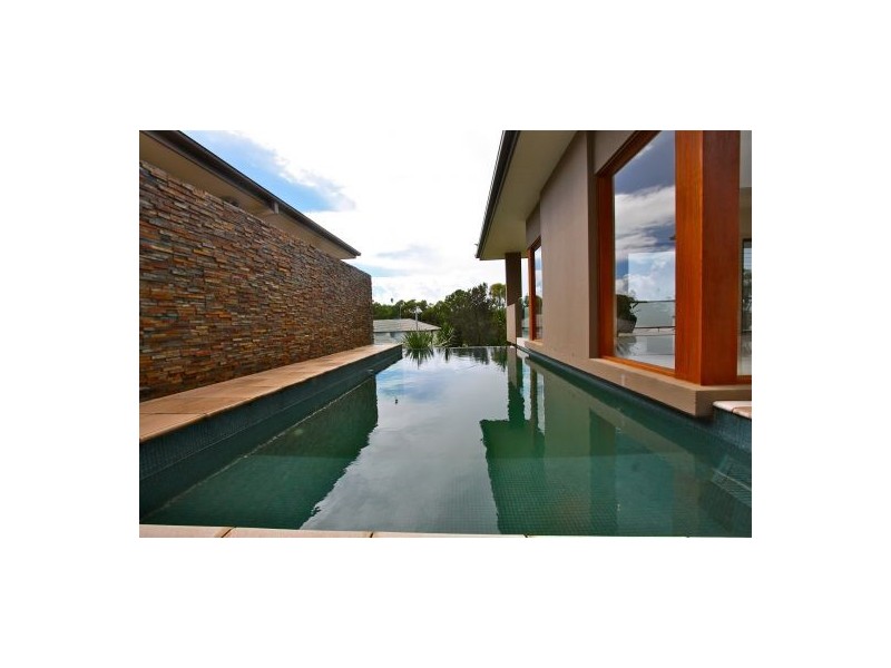 16 San Simeon Circuit, Sapphire Beach NSW 2450