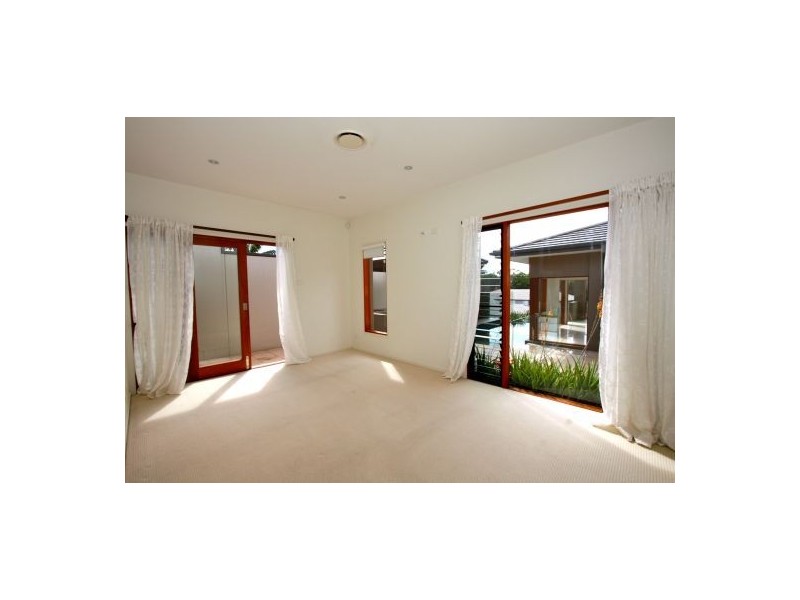 16 San Simeon Circuit, Sapphire Beach NSW 2450