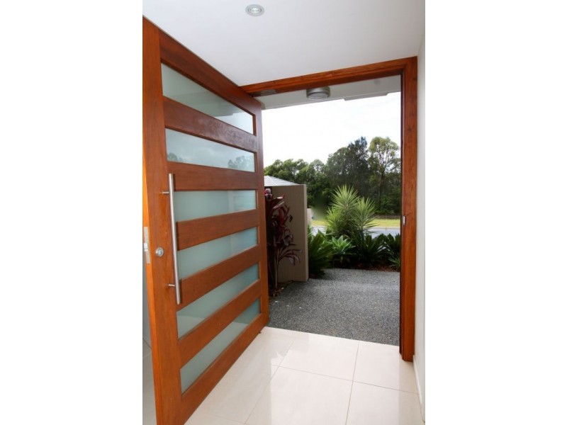 16 San Simeon Circuit, Sapphire Beach NSW 2450