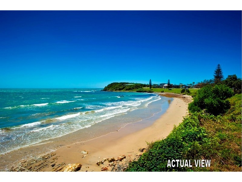 8 First Avenue, Arrawarra Headland NSW 2456