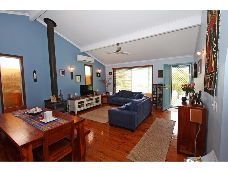 21 Bluff Road, Emerald Beach NSW 2456