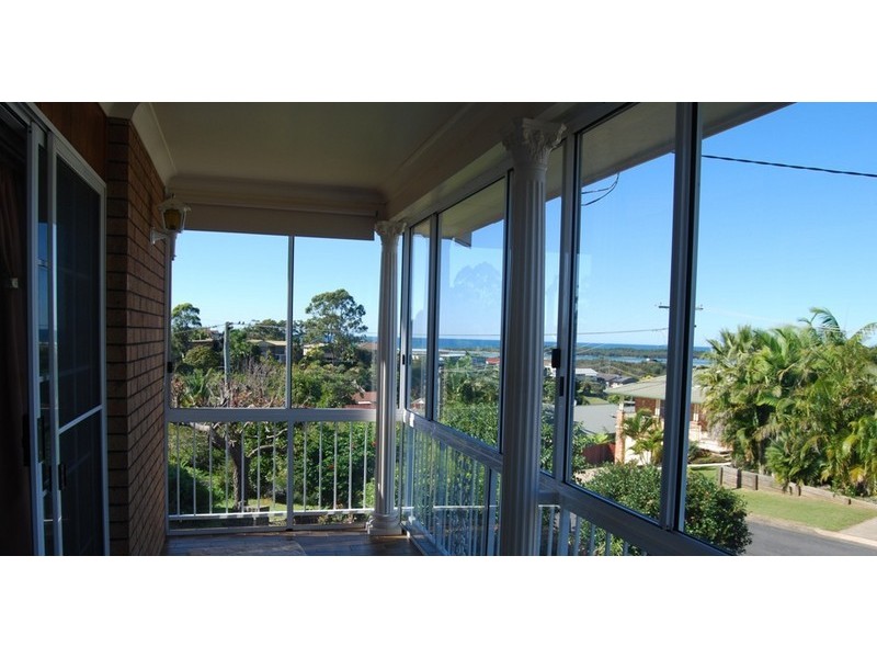 14 Pelican Cres, Nambucca Heads NSW 2448