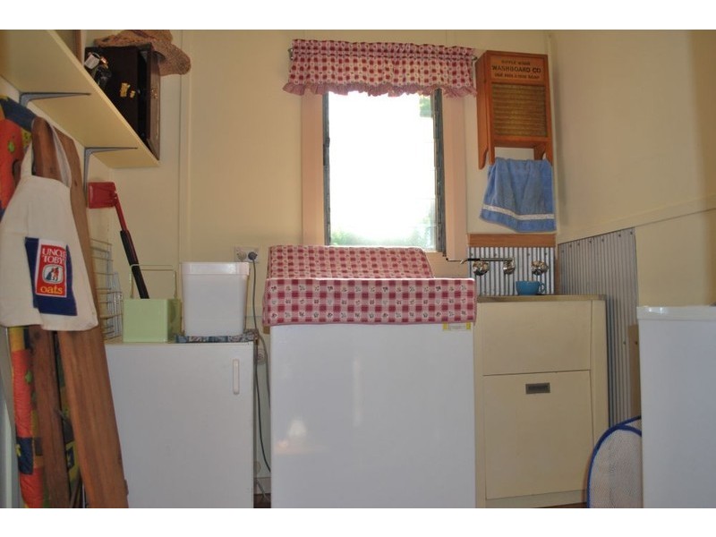 9 Wattle Place, Sandy Beach NSW 2456