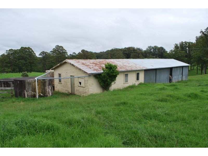 327 Moleton Road, Lowanna NSW 2450