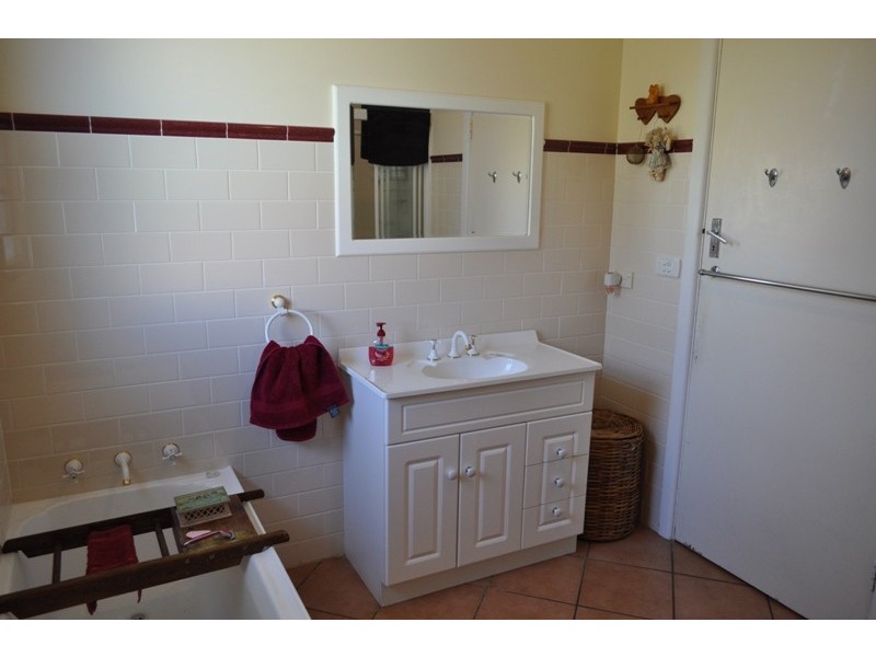 47 Wallace St, Macksville NSW 2447