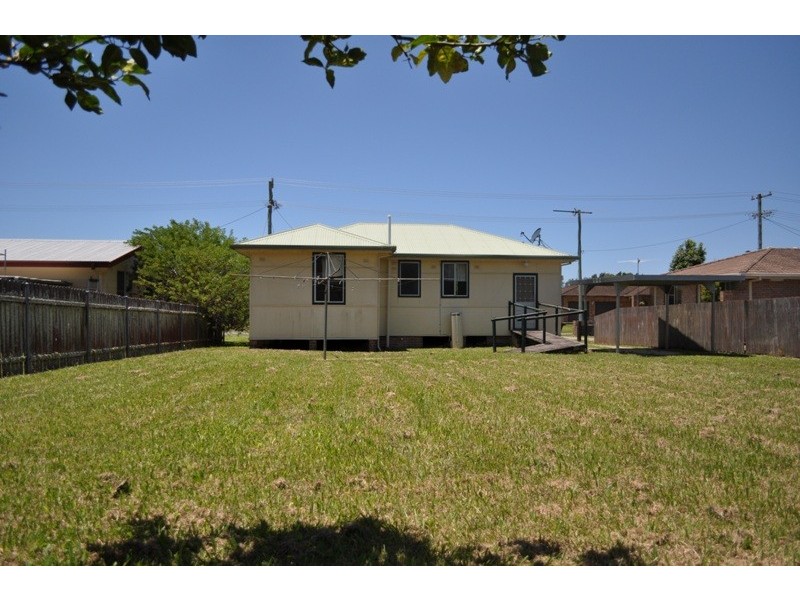 44 East Street, Macksville NSW 2447