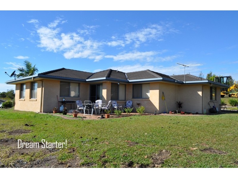 5 Preston Drive, Macksville NSW 2447