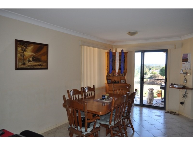 5 Preston Drive, Macksville NSW 2447