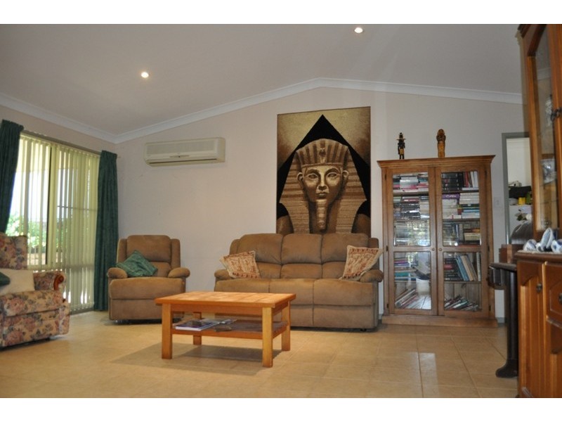 2 Ryan Crescent, Woolgoolga NSW 2456