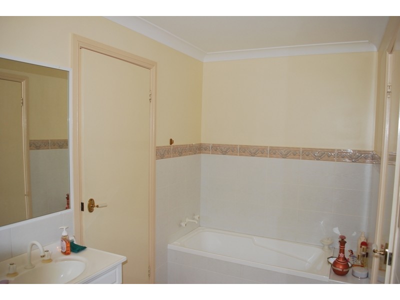 1 Charkate Close, Boambee East NSW 2452