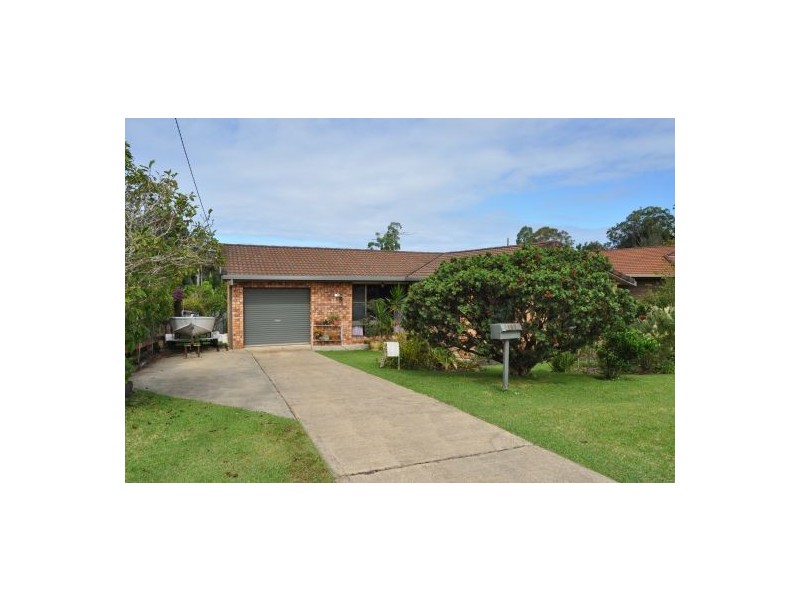 160 Wallace Street, Macksville NSW 2447