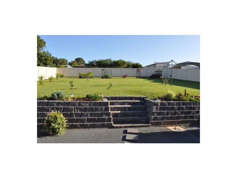 13 Vista Close, Woolgoolga NSW 2456