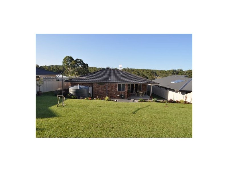 13 Vista Close, Woolgoolga NSW 2456
