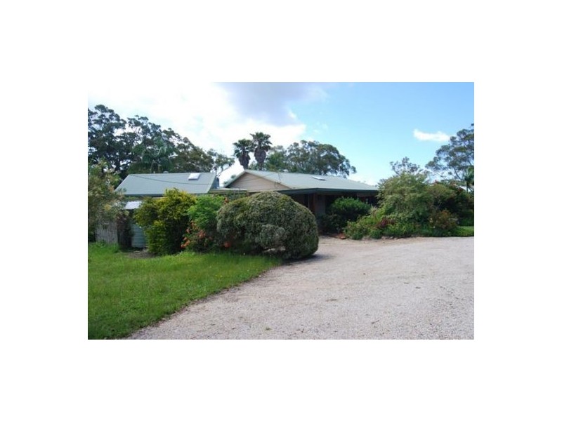 7216 Pacific Highway, Valla NSW 2448