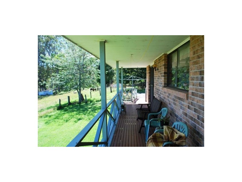 100 Camp Creek Road, Lowanna NSW 2450