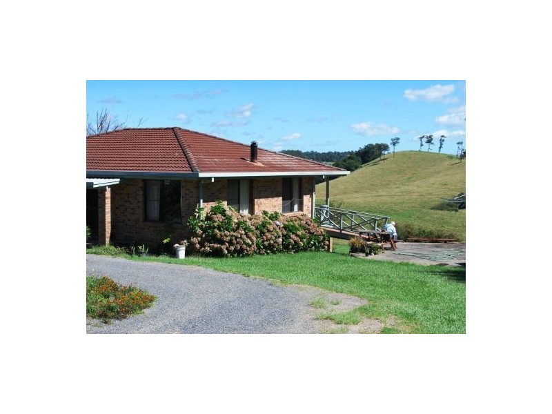 100 Camp Creek Road, Lowanna NSW 2450